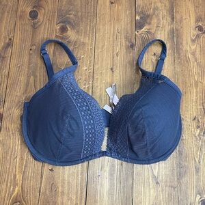 Victorias Secret Size 32DDD Dark blue lacy bra